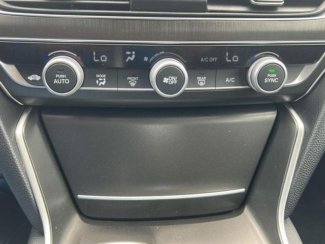 Photo of 2021 Crystal Black Pearl Honda Accord