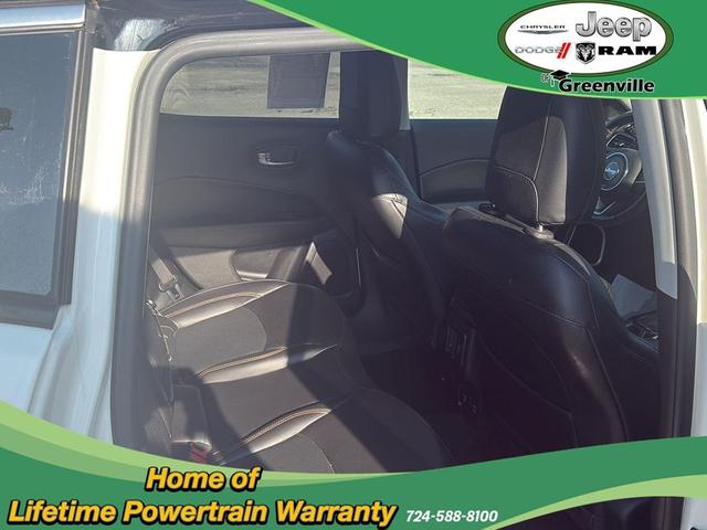 Photo of 2019 White Clearcoat Jeep Compass
