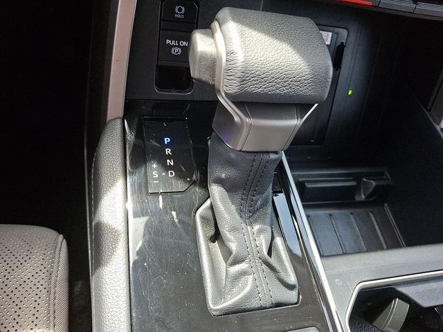 Photo of 2022 Midnight Black Metallic Toyota Tundra