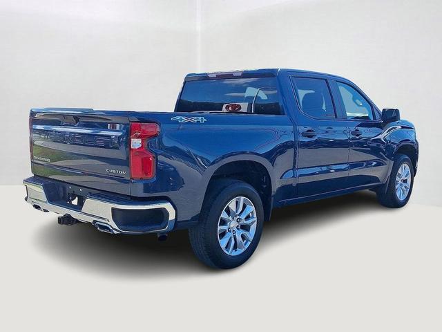 Photo of 2022 Northsky Blue Metallic Chevrolet Silverado 1500