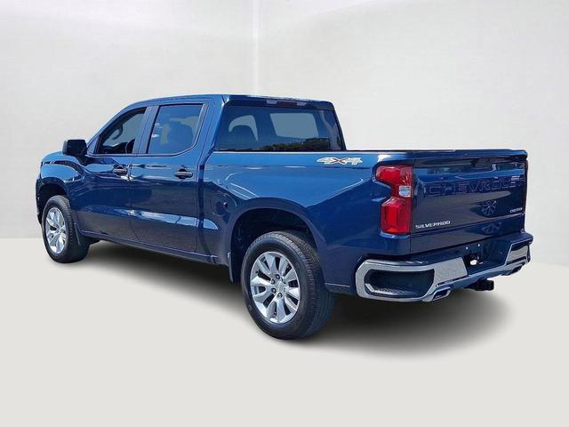 Photo of 2022 Northsky Blue Metallic Chevrolet Silverado 1500