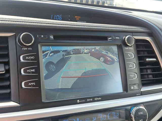 Photo of 2018 Charcoal Toyota Highlander