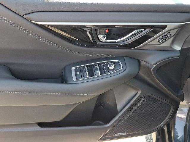Photo of 2020 Gray Subaru Outback