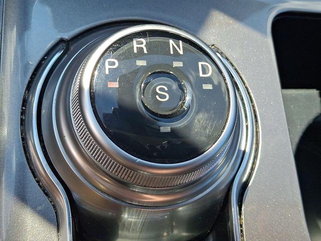 Photo of 2024 Blue Ford Edge