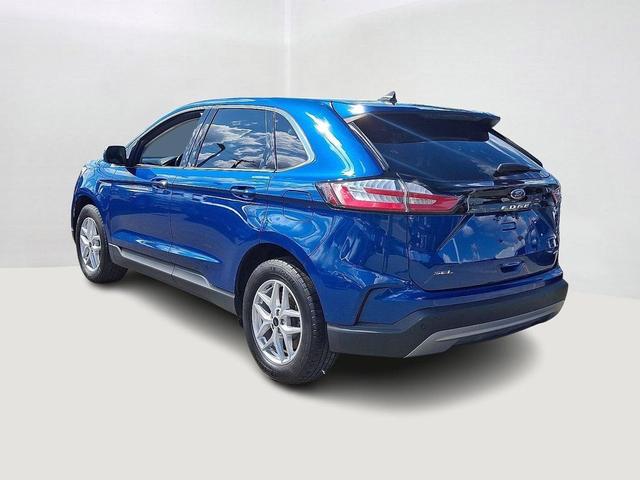 Photo of 2024 Blue Ford Edge