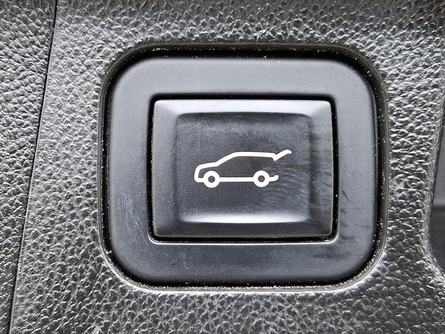 Photo of 2017 Iridium Metallic GMC Acadia