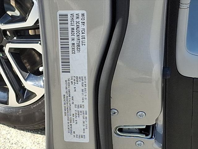 Photo of 2024 Diamond Black Crystal Pearlcoat Jeep Compass