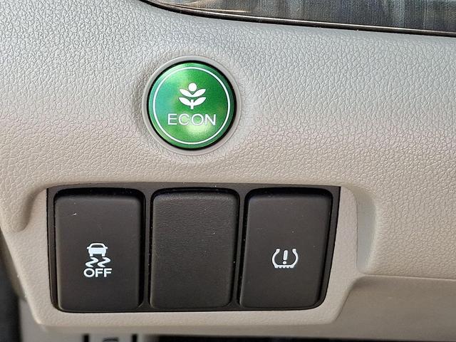 Photo of 2014 Basque Red Pearl II Honda CR-V