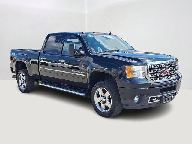 Photo of 2013 Onyx Black GMC Sierra 2500
