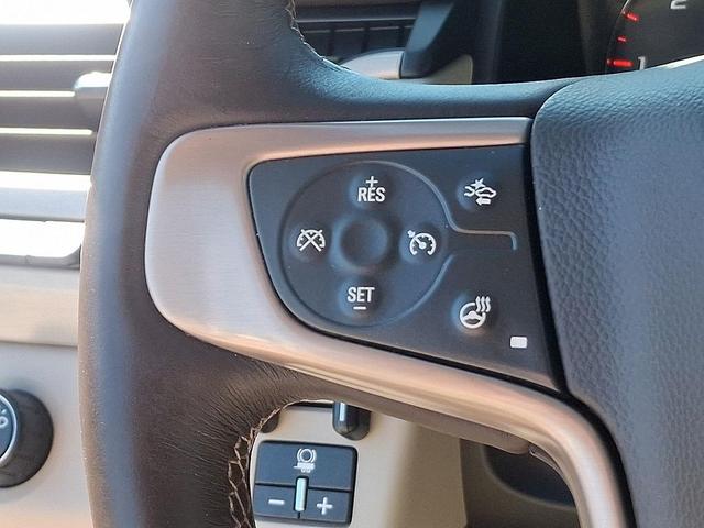 Photo of 2016 Sparkling Silver Metallic GMC Yukon