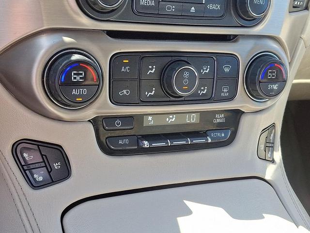Photo of 2016 Sparkling Silver Metallic GMC Yukon