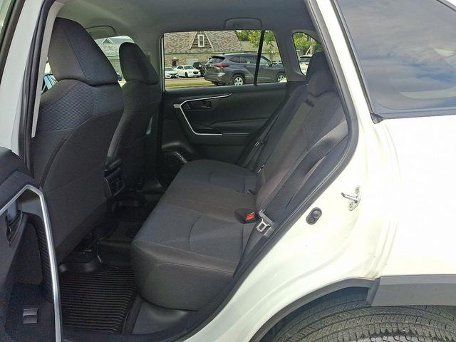 Photo of 2022 White Toyota RAV4