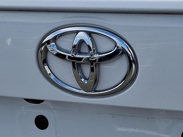 Photo of 2022 White Toyota RAV4