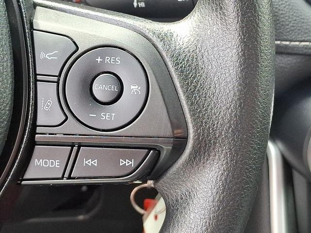 Photo of 2022 White Toyota RAV4
