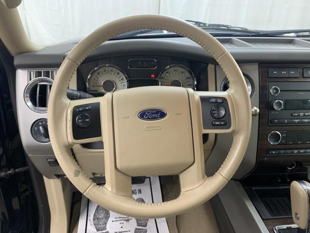 Photo of 2014 Blue Jeans Metallic Ford Expedition EL
