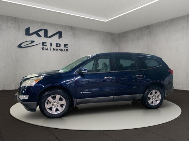 Photo of 2009 Dark Blue Metallic Chevrolet Traverse