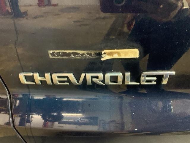 Photo of 2009 Dark Blue Metallic Chevrolet Traverse