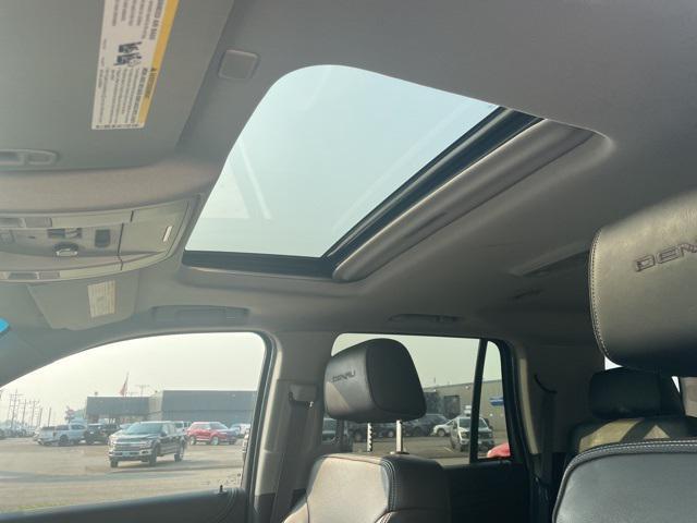 Photo of 2017 Iridium Metallic GMC Yukon