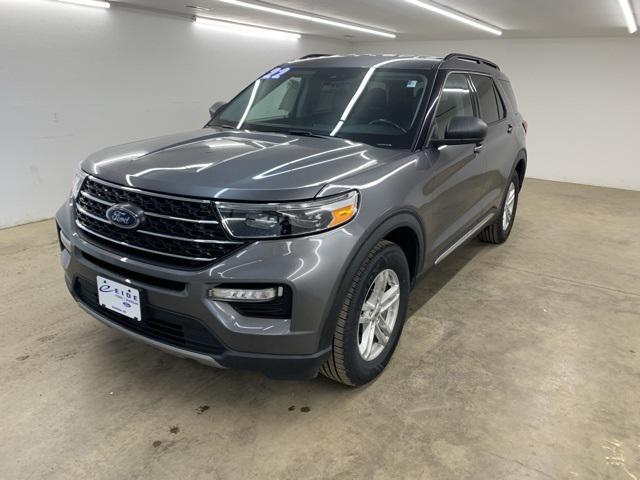 Photo of 2022 Carbonized Gray Metallic Ford Explorer