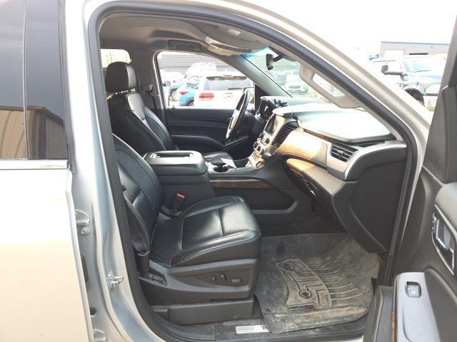 Photo of 2016 Silver Ice Metallic Chevrolet Suburban
