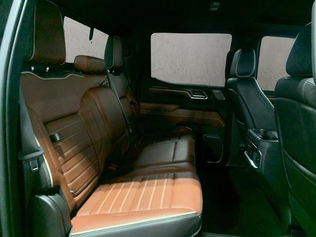 Photo of 2023 Onyx Black GMC Sierra 1500
