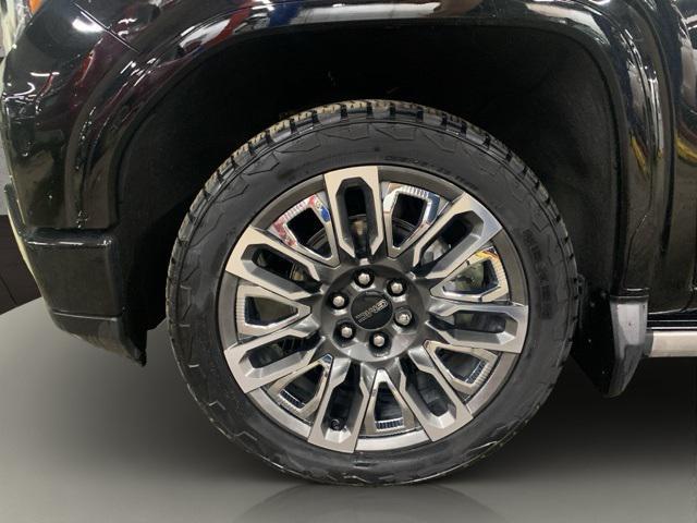 Photo of 2023 Onyx Black GMC Sierra 1500