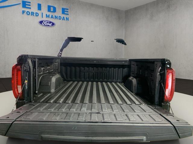 Photo of 2023 Onyx Black GMC Sierra 1500