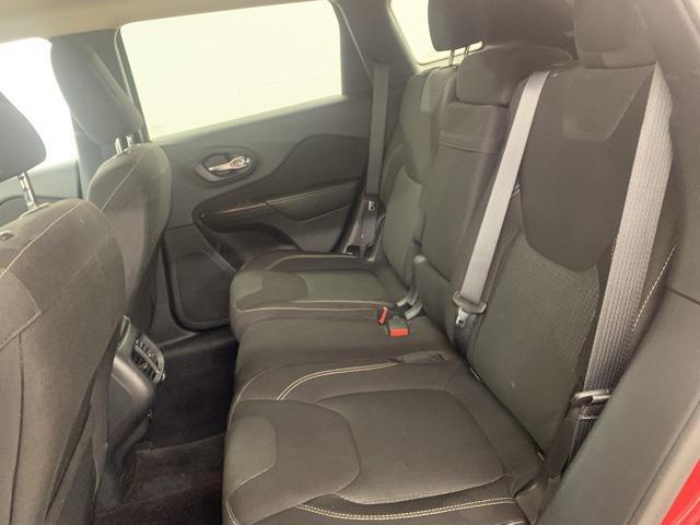 Photo of 2016 Deep Cherry Red Crystal Pearlcoat Jeep Cherokee
