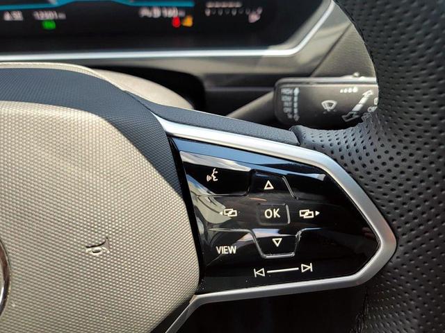 Photo of 2022 Deep Black Pearl Effect Volkswagen Tiguan