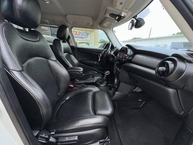 Photo of 2016 Silver MINI Hardtop