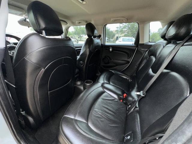 Photo of 2016 Silver MINI Hardtop