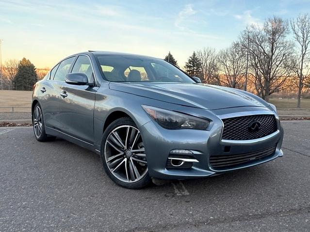 2015 Infiniti Q50