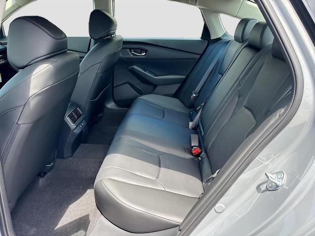 Photo of 2025 Urban Gray Pearl Honda Accord Hybrid