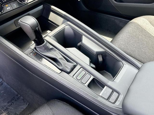 Photo of 2025 Platinum White Pearl Honda Accord