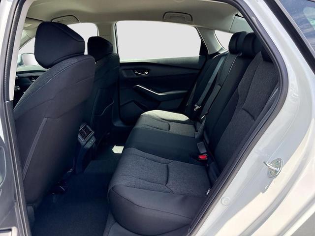 Photo of 2025 Platinum White Pearl Honda Accord