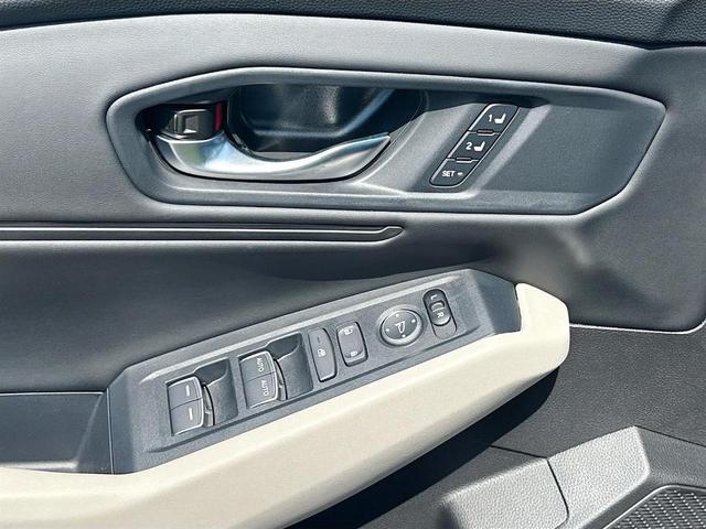 Photo of 2025 Urban Gray Pearl Honda Accord Hybrid