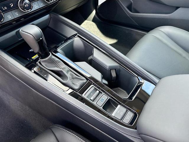Photo of 2025 Urban Gray Pearl Honda Accord Hybrid
