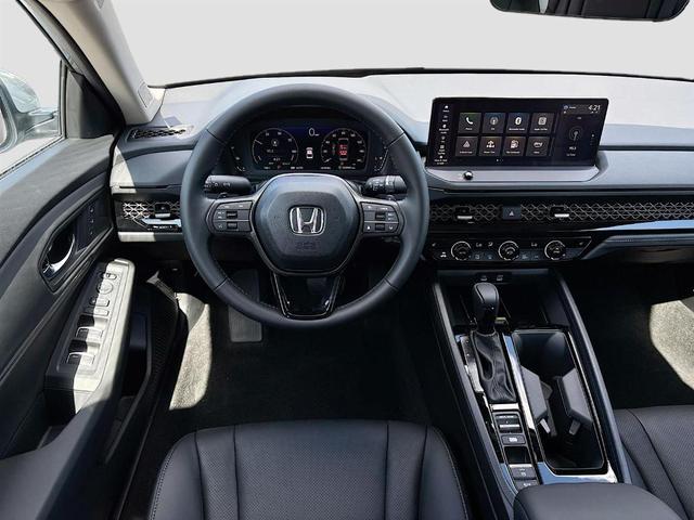 Photo of 2025 Urban Gray Pearl Honda Accord Hybrid