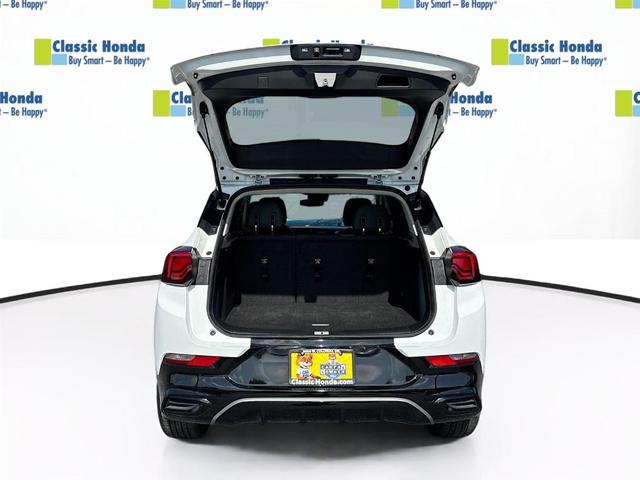 Photo of 2024 Summit White Buick Encore GX