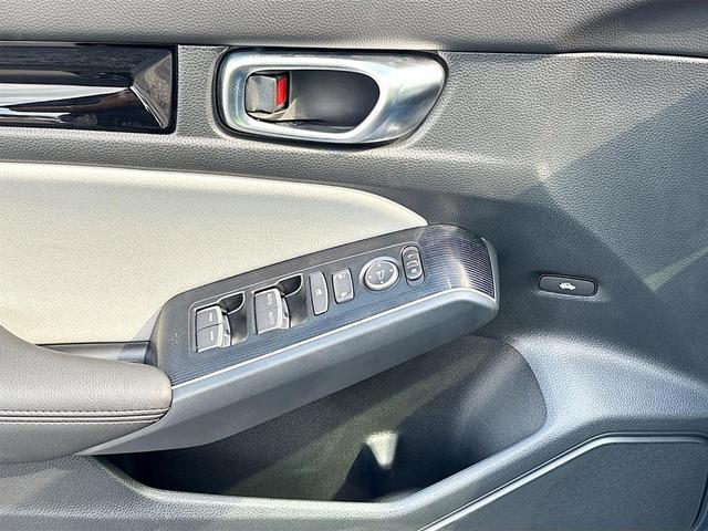 Photo of 2025 Blue Lagoon Honda Civic Hybrid
