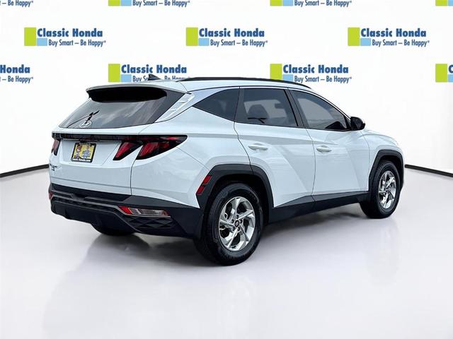 Photo of 2024 White Pearl Hyundai TUCSON