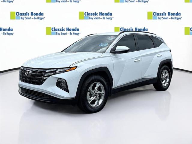 Photo of 2024 White Pearl Hyundai TUCSON