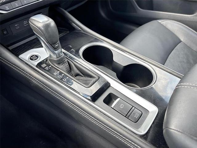 Photo of 2023 Gun Metallic Nissan Altima