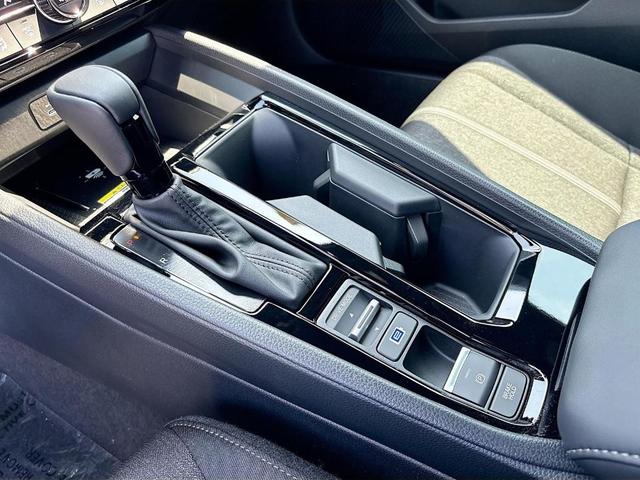 Photo of 2025 Urban Gray Pearl Honda Accord Hybrid