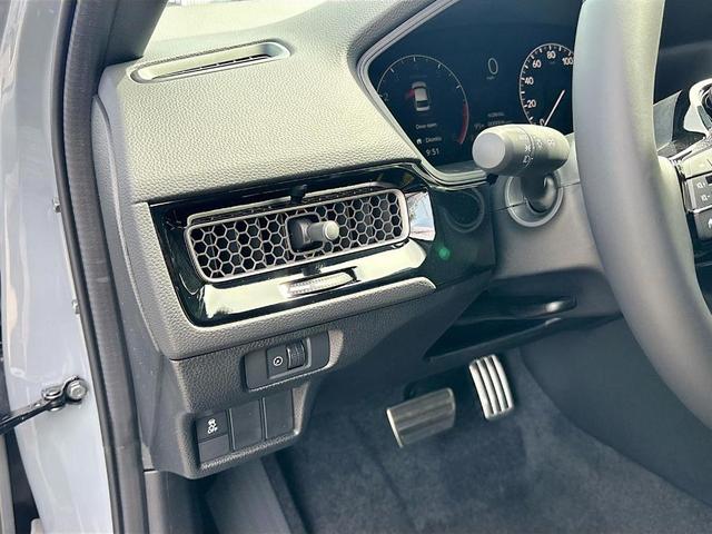 Photo of 2026 Urban Gray Pearl Honda Civic