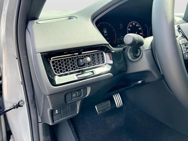 Photo of 2026 Solar Silver Metallic Honda Civic