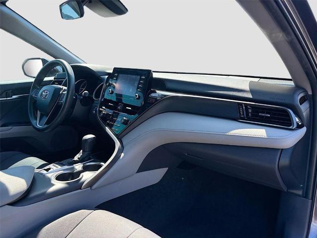 Photo of 2022 Predawn Gray Mica Toyota Camry Hybrid