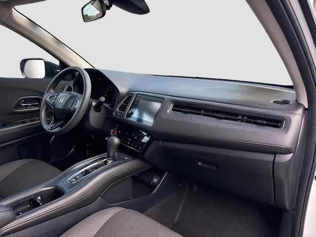 Photo of 2022 Platinum White Pearl Honda HR-V