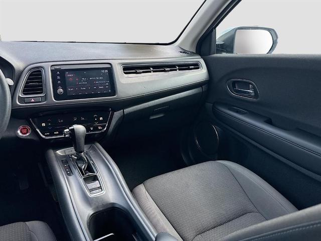 Photo of 2022 Platinum White Pearl Honda HR-V