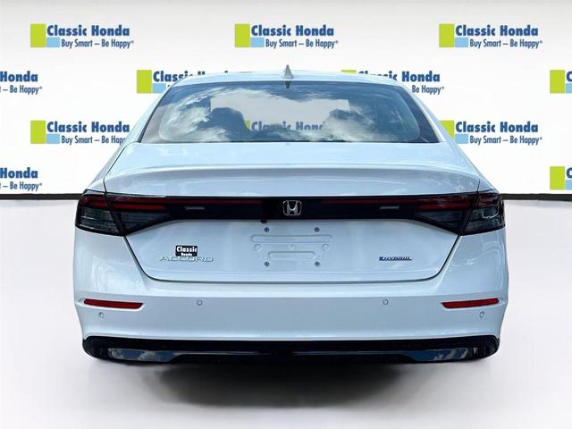 Photo of 2025 Platinum White Pearl Honda Accord Hybrid
